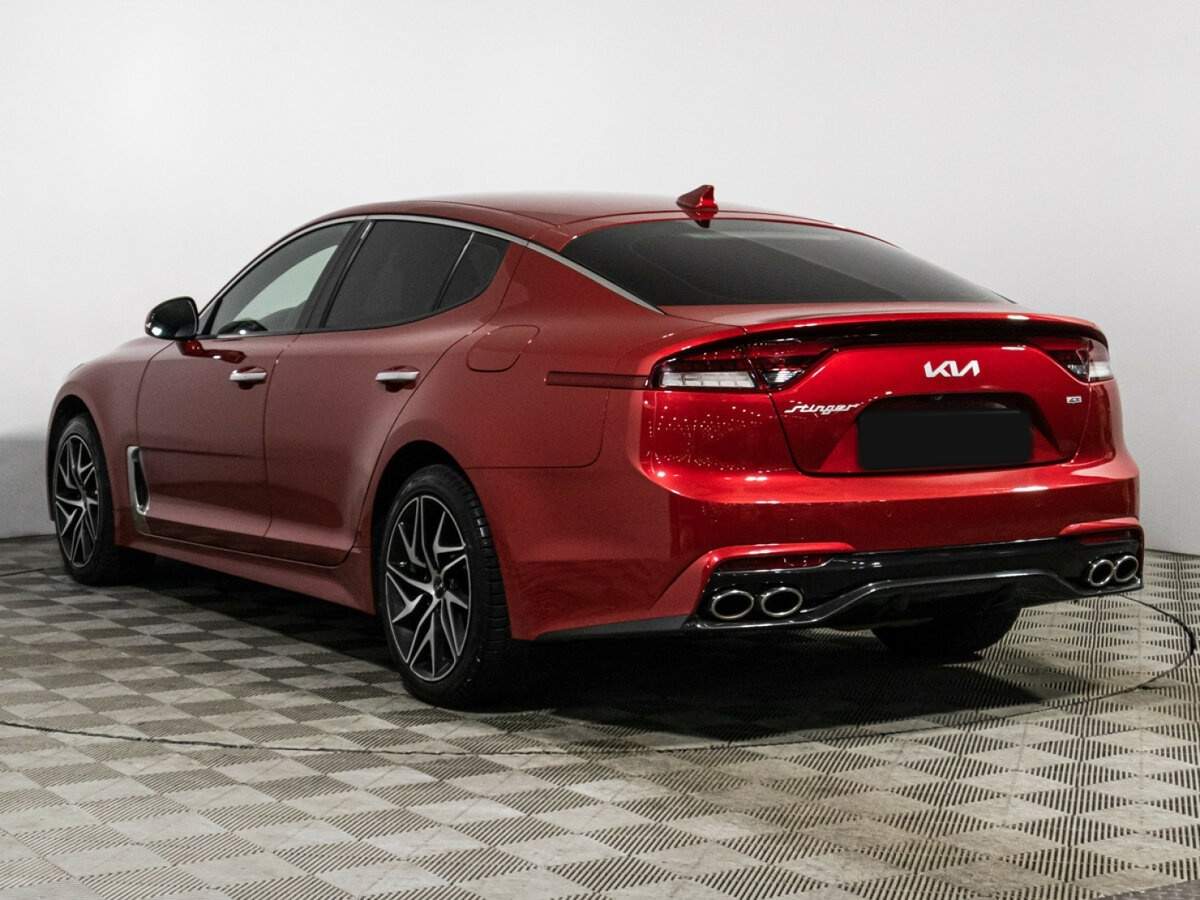 Kia Stinger с пробегом — 2022 год. Фото: #6