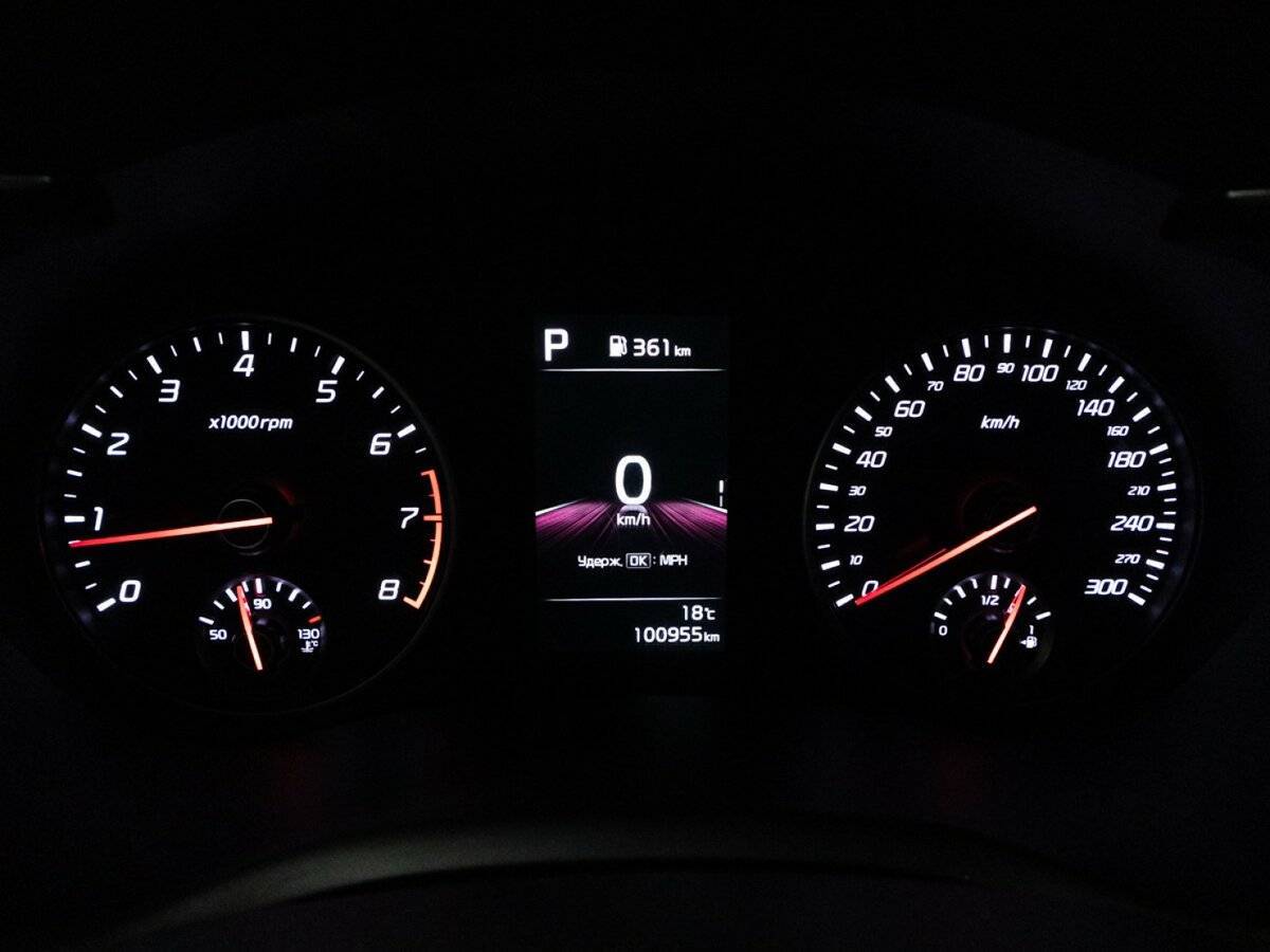 Kia Stinger с пробегом — 2022 год. Фото: #11