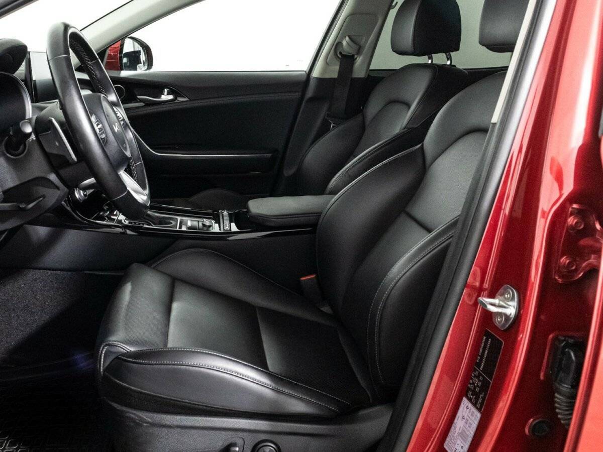 Kia Stinger с пробегом — 2022 год. Фото: #15