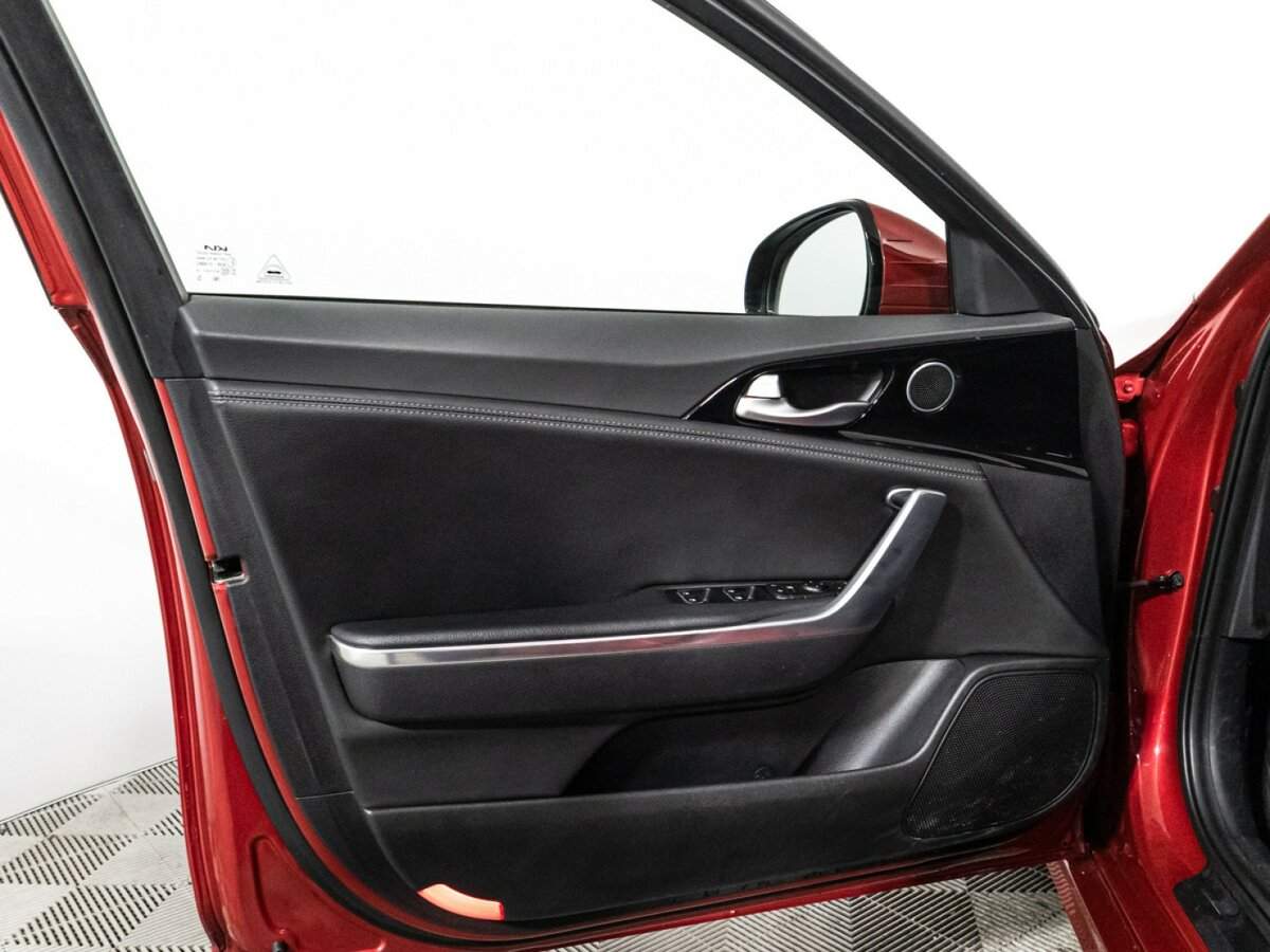 Kia Stinger с пробегом — 2022 год. Фото: #21