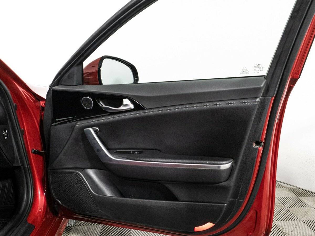 Kia Stinger с пробегом — 2022 год. Фото: #24