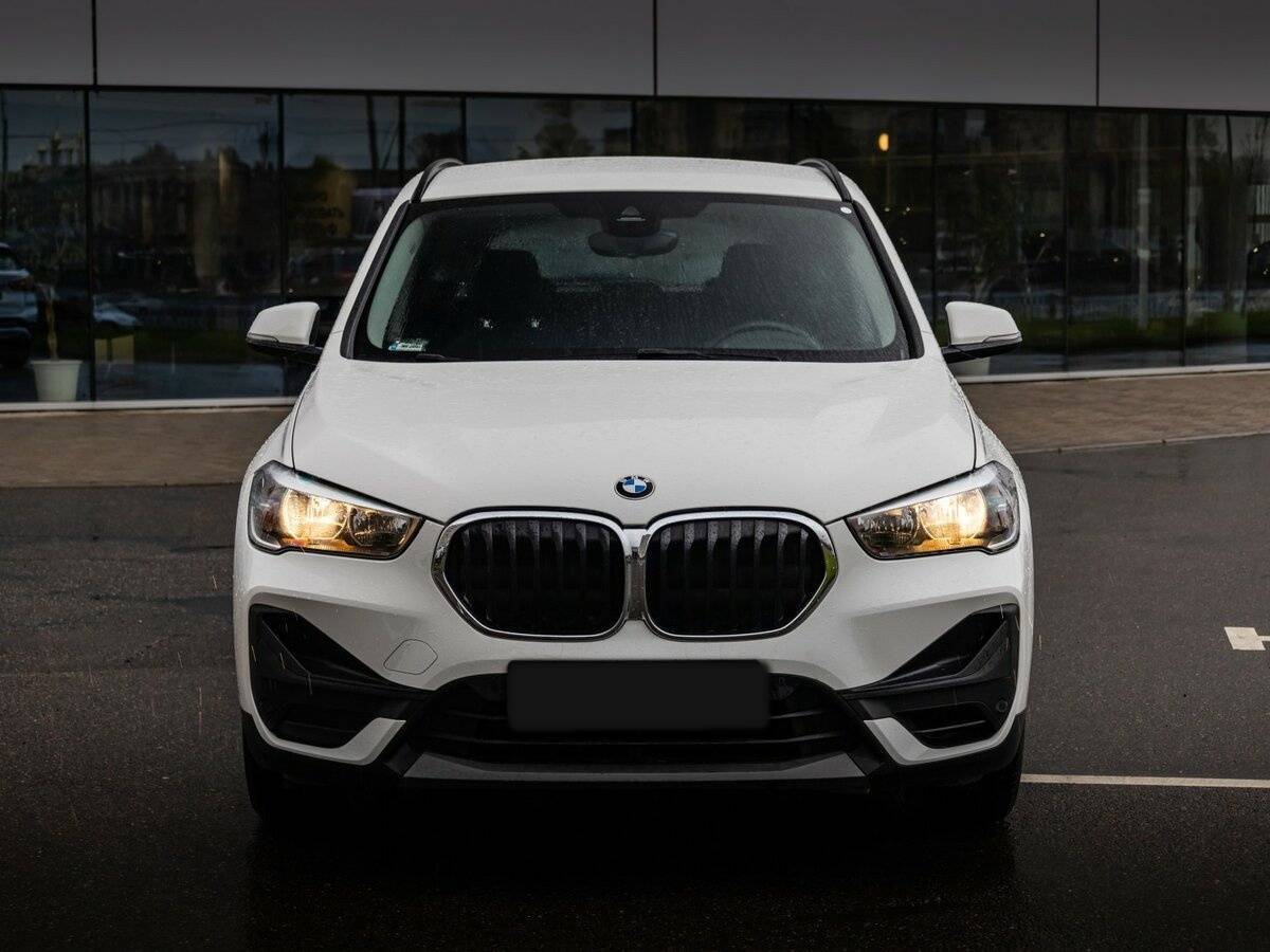 BMW X1 с пробегом — 2019 год. Фото: #2