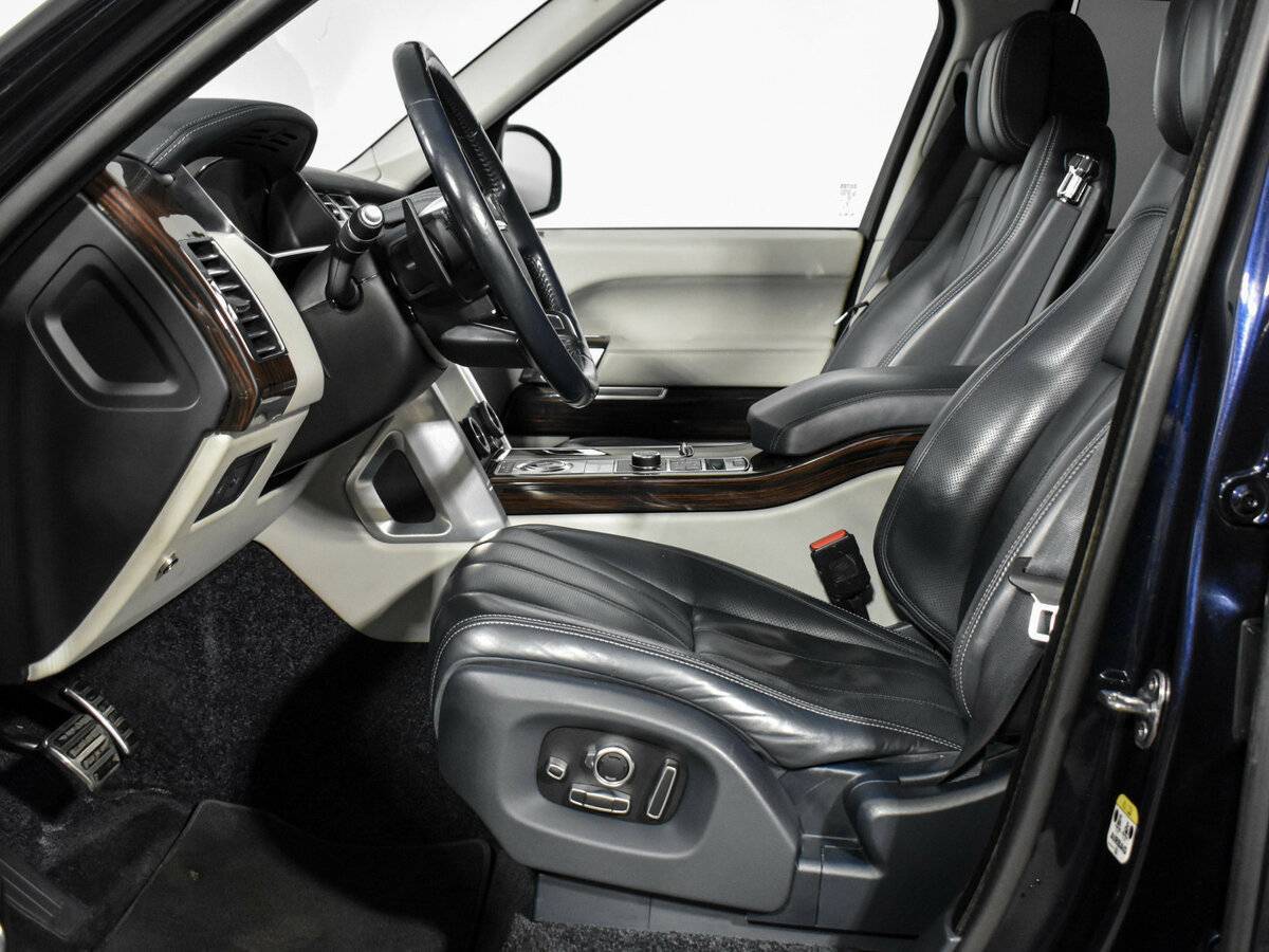 Land Rover Range Rover с пробегом — 2017 год. Фото: #9