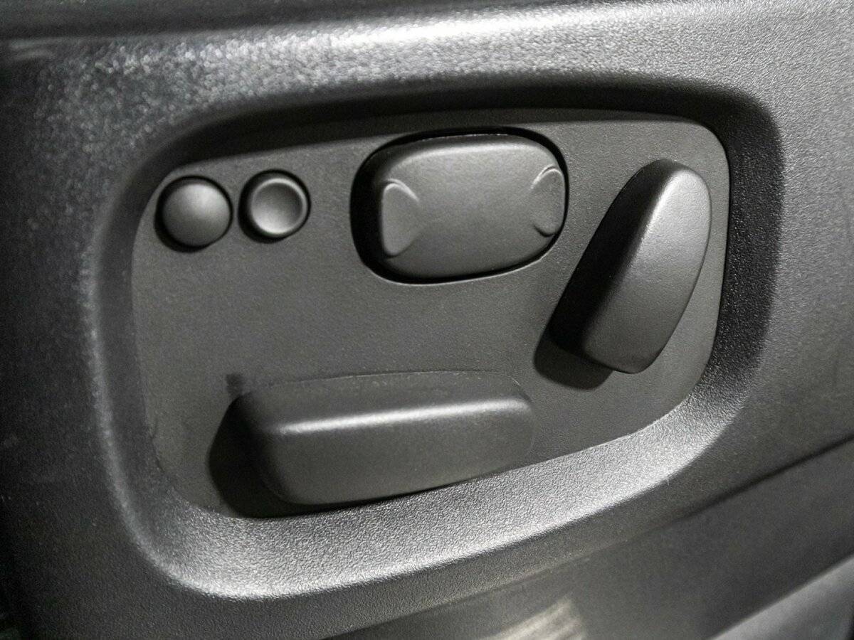 Land Rover Range Rover Sport с пробегом — 2010 год. Фото: #14