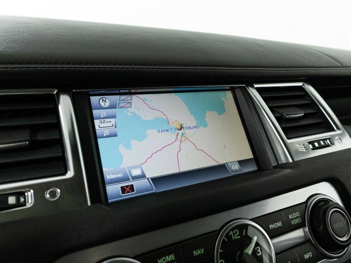 Land Rover Range Rover Sport с пробегом — 2010 год. Фото: #18