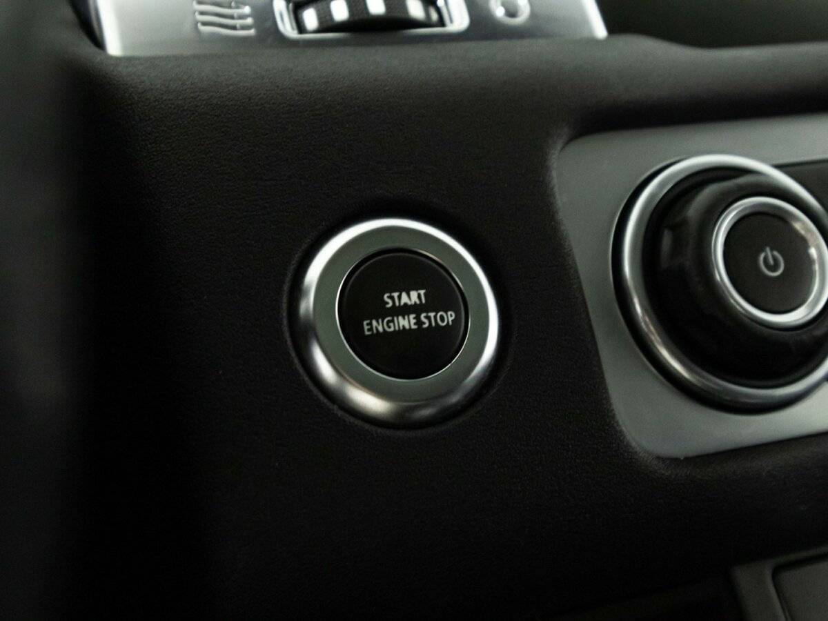 Land Rover Range Rover Sport с пробегом — 2010 год. Фото: #26