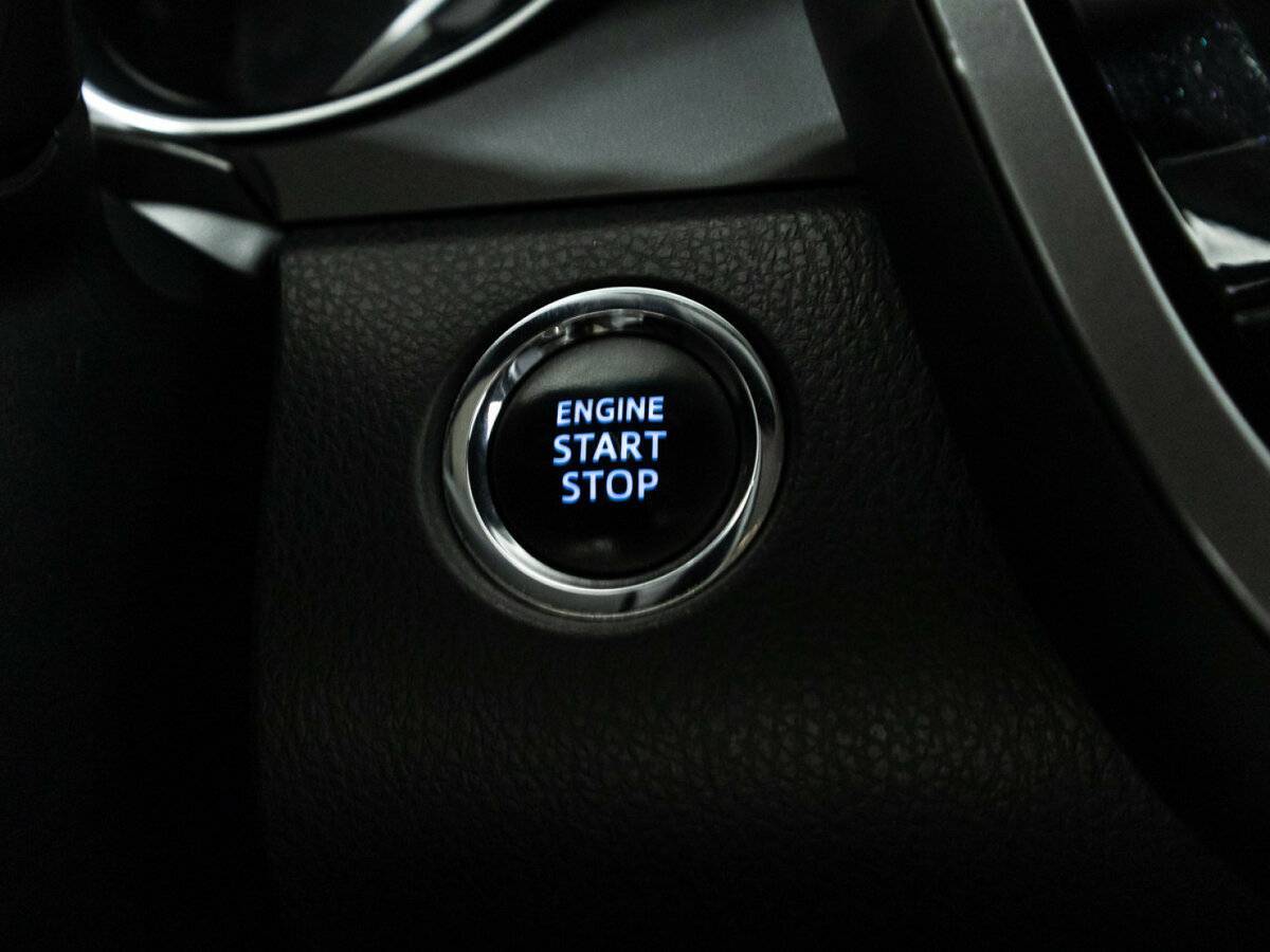 Toyota Camry с пробегом — 2018 год. Фото: #18