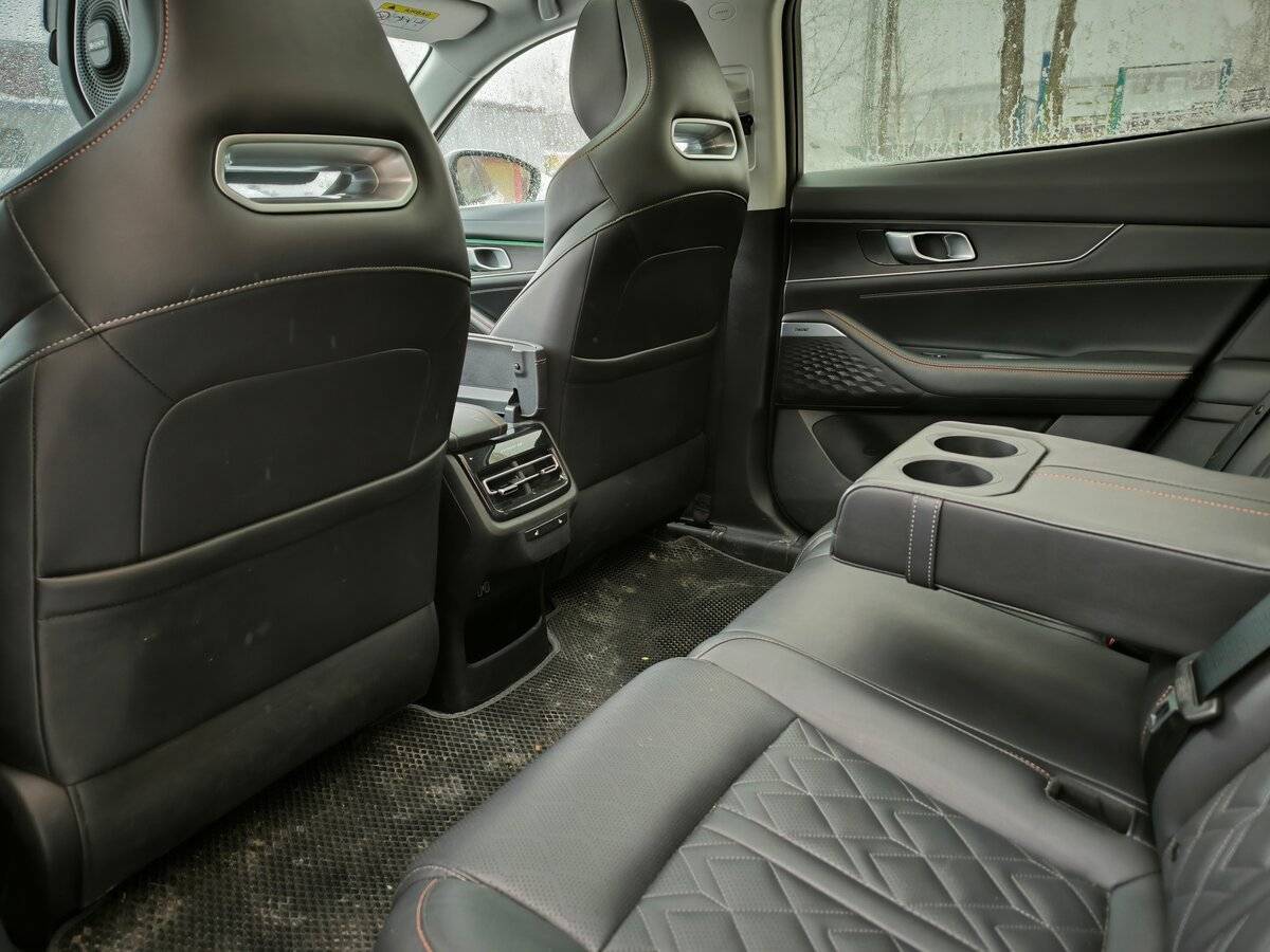 Changan UNI-K с пробегом — 2023 год. Фото: #6