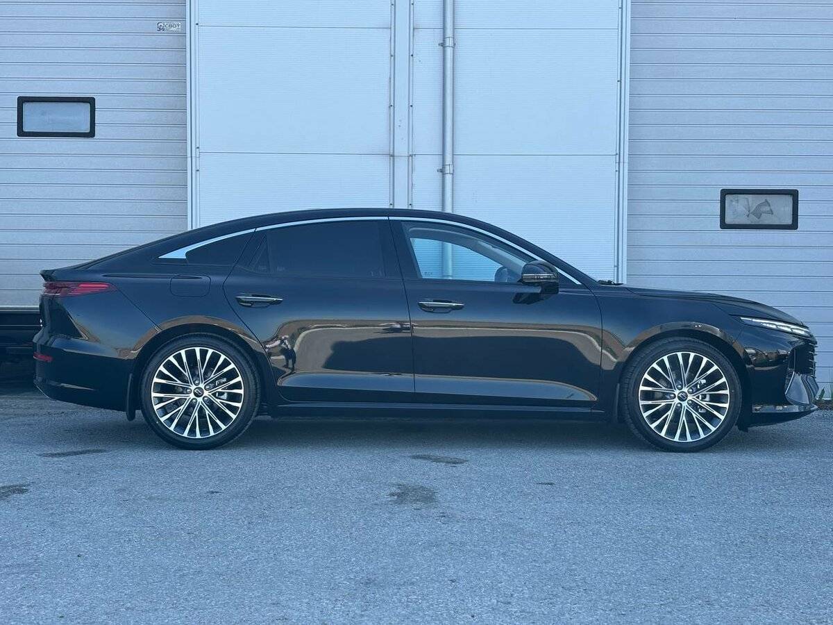 FAW Bestune B70 с пробегом — 2024 год. Фото: #3