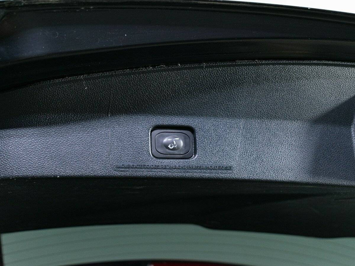 Ford Explorer с пробегом — 2019 год. Фото: #9