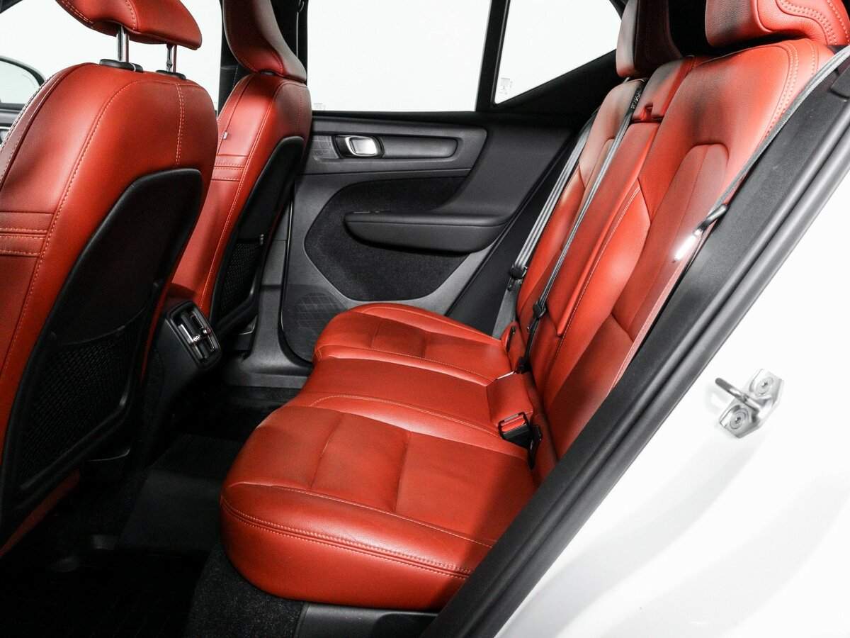 Volvo XC40 с пробегом — 2020 год. Фото: #9