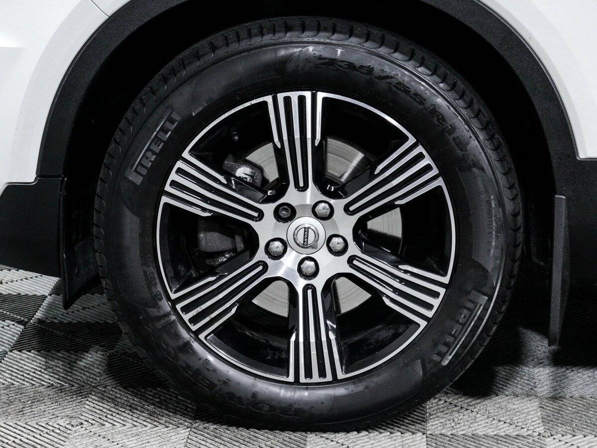 Volvo XC40 с пробегом — 2020 год. Фото: #14