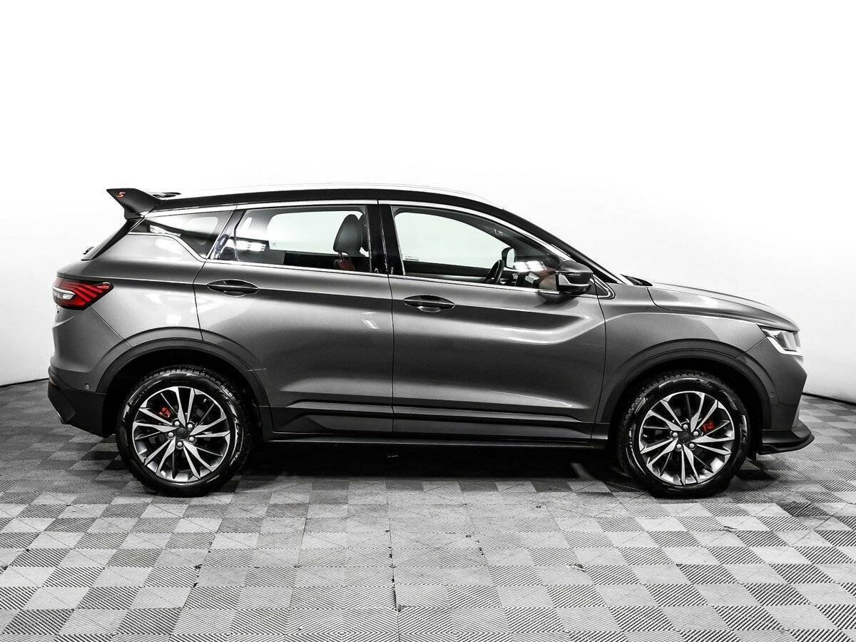 Geely Coolray с пробегом — 2023 год. Фото: #3