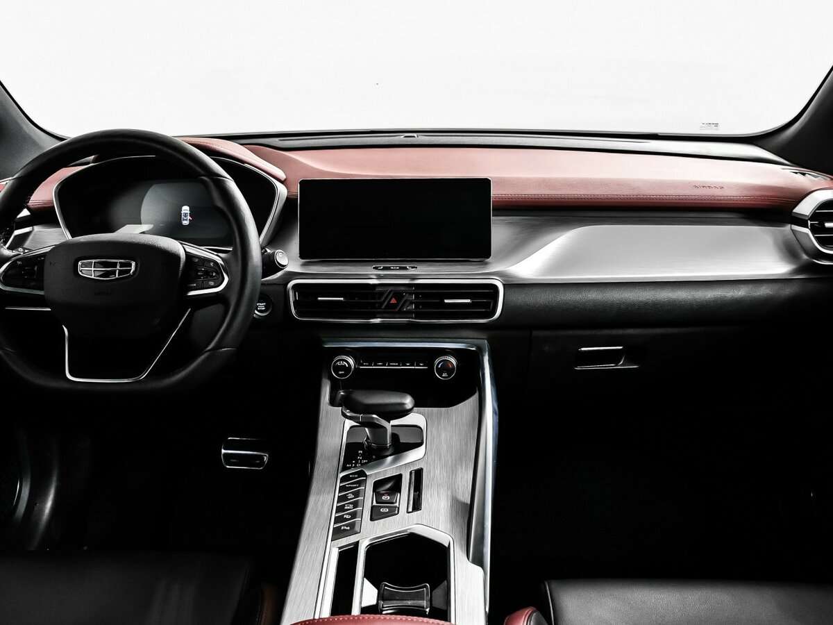 Geely Coolray с пробегом — 2023 год. Фото: #10