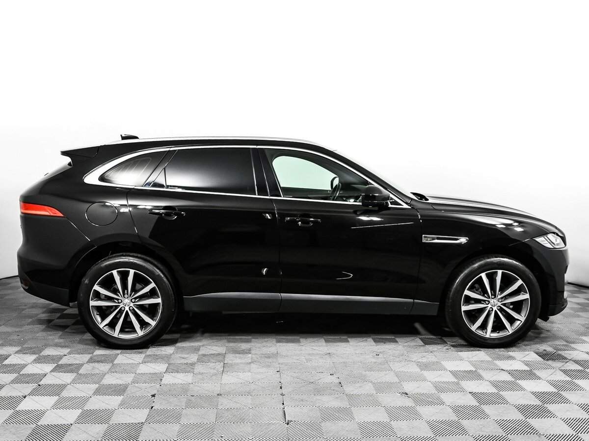 Jaguar F-Pace с пробегом — 2016 год. Фото: #3