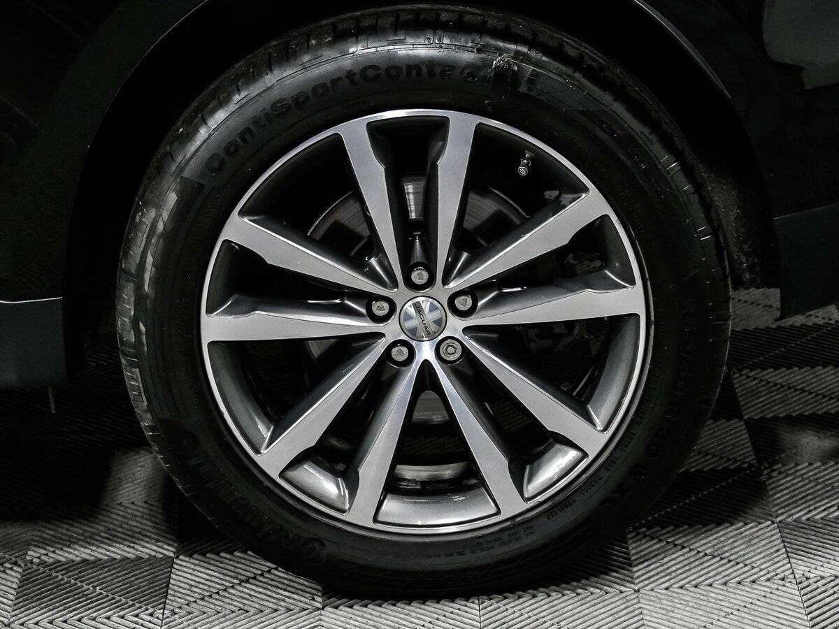 Jaguar F-Pace с пробегом — 2016 год. Фото: #13