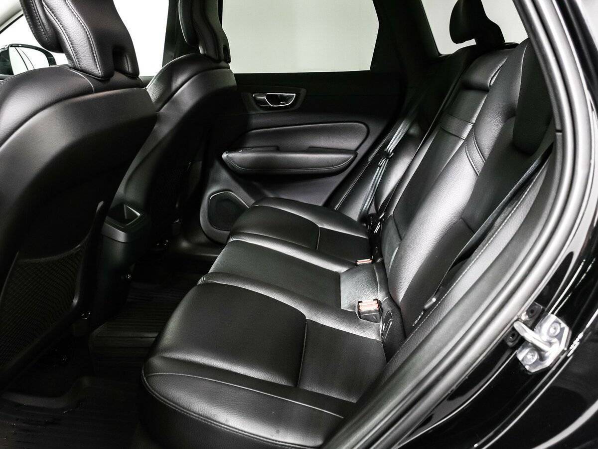 Volvo XC60 с пробегом — 2019 год. Фото: #11