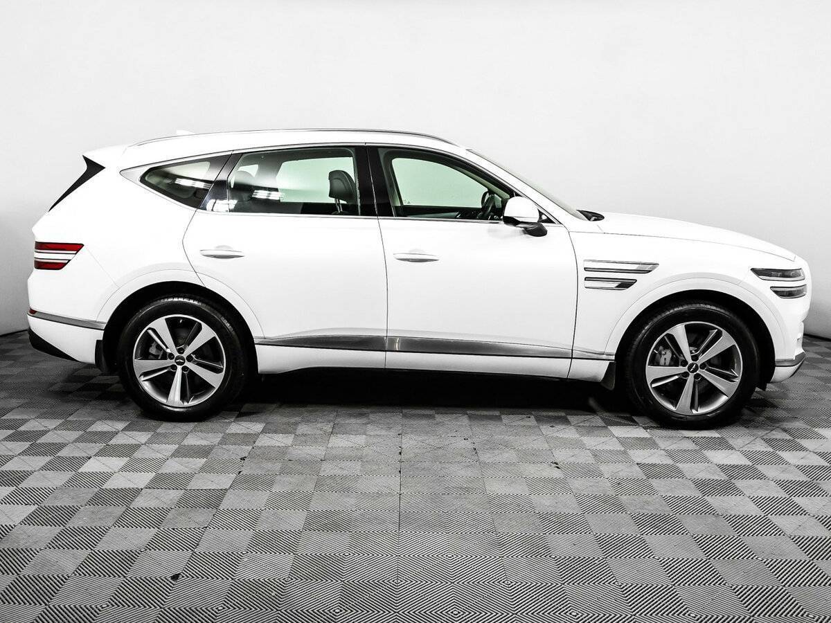 Genesis GV80 с пробегом — 2021 год. Фото: #3