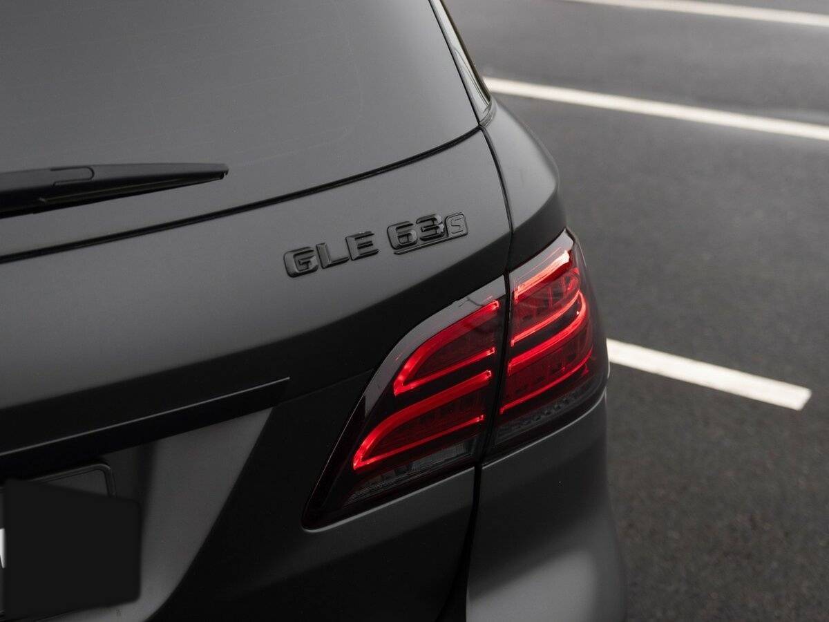 Mercedes-Benz GLE AMG с пробегом — 2016 год. Фото: #15