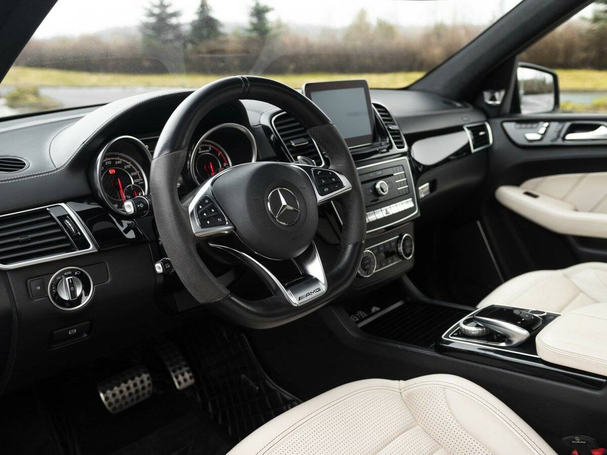 Mercedes-Benz GLE AMG с пробегом — 2016 год. Фото: #16