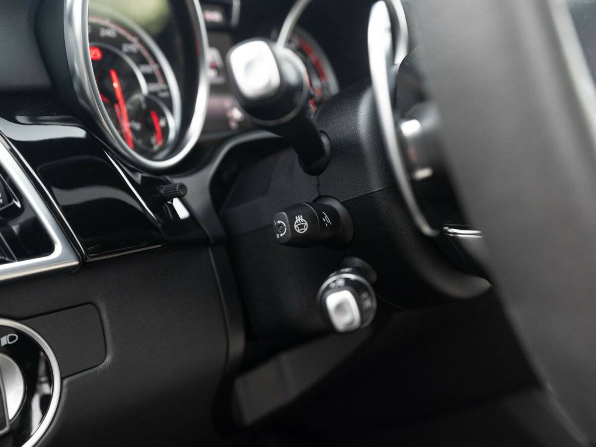 Mercedes-Benz GLE AMG с пробегом — 2016 год. Фото: #28