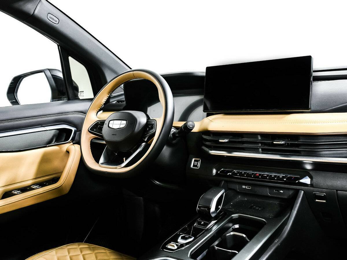 Geely Okavango с пробегом — 2023 год. Фото: #8