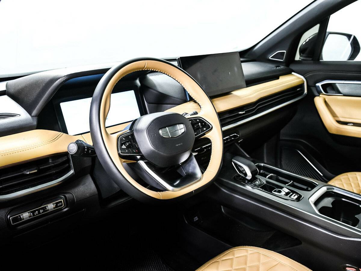 Geely Okavango с пробегом — 2023 год. Фото: #12