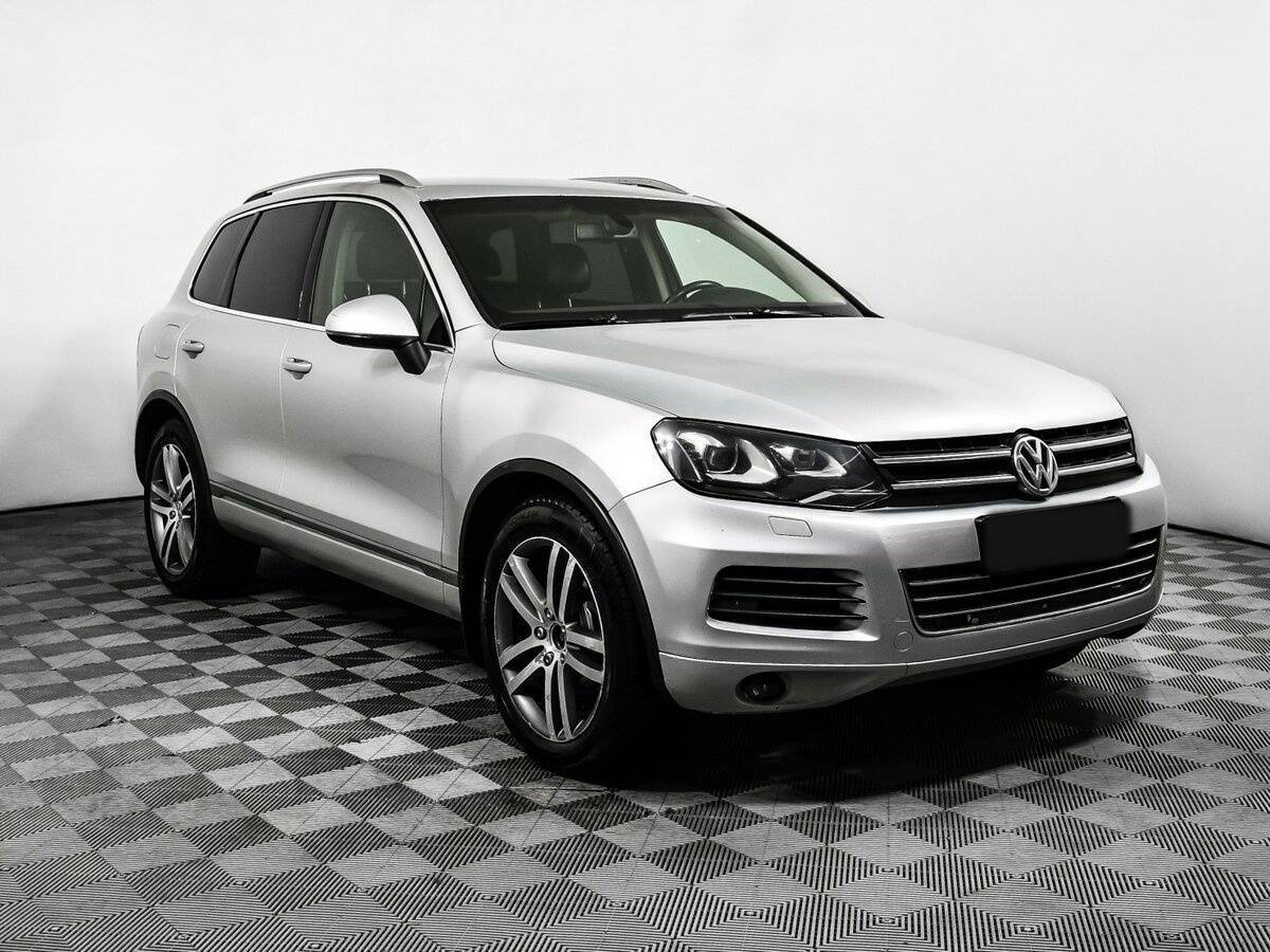 Volkswagen Touareg с пробегом — 2011 год. Фото: #2