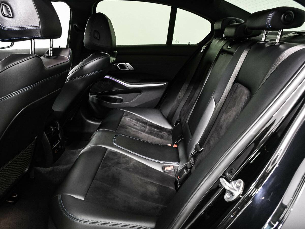 BMW 3 серии с пробегом — 2019 год. Фото: #11