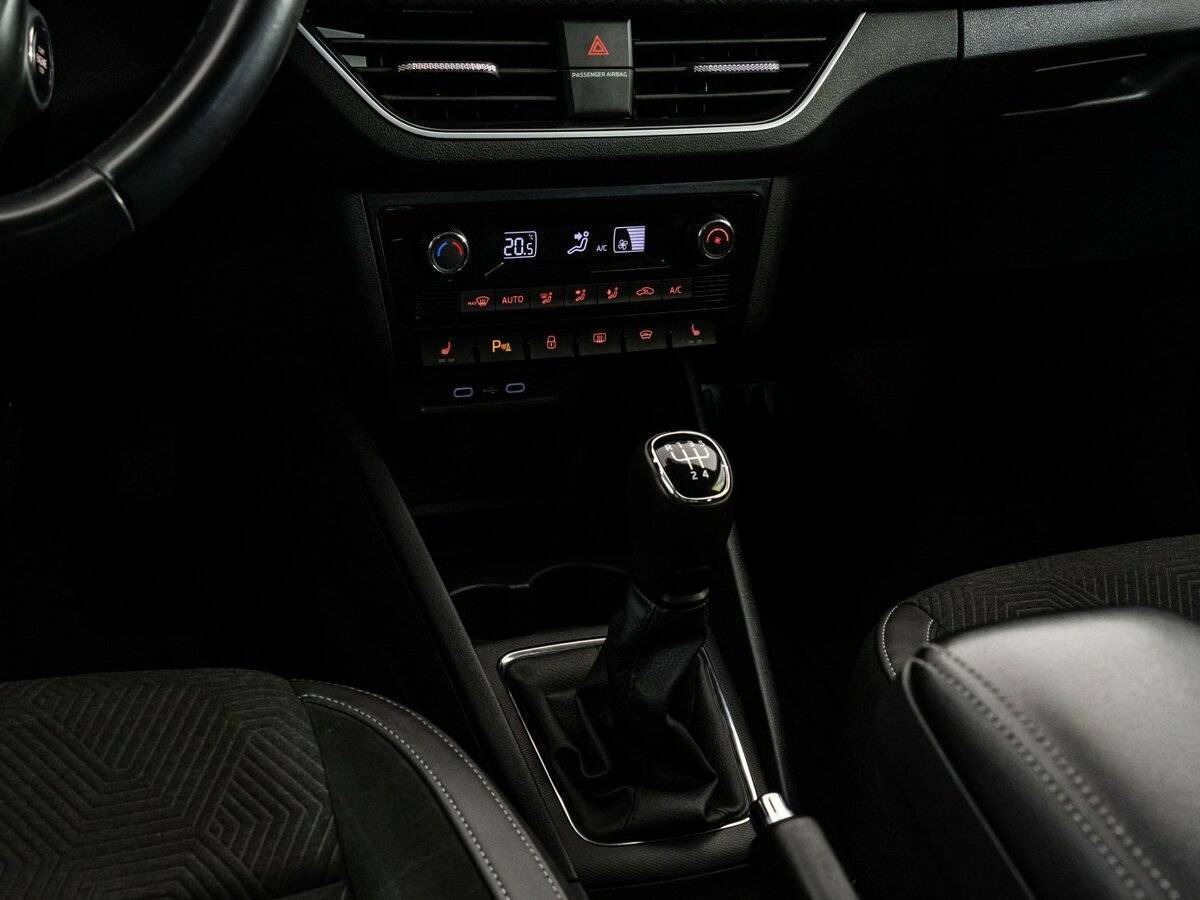 Volkswagen Polo с пробегом — 2021 год. Фото: #11