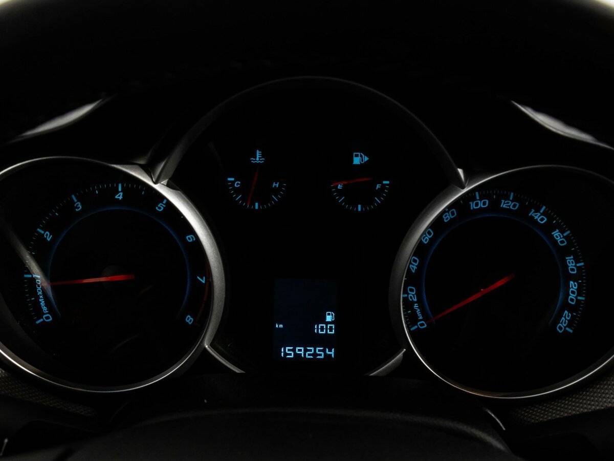 Chevrolet Cruze с пробегом — 2013 год. Фото: #12