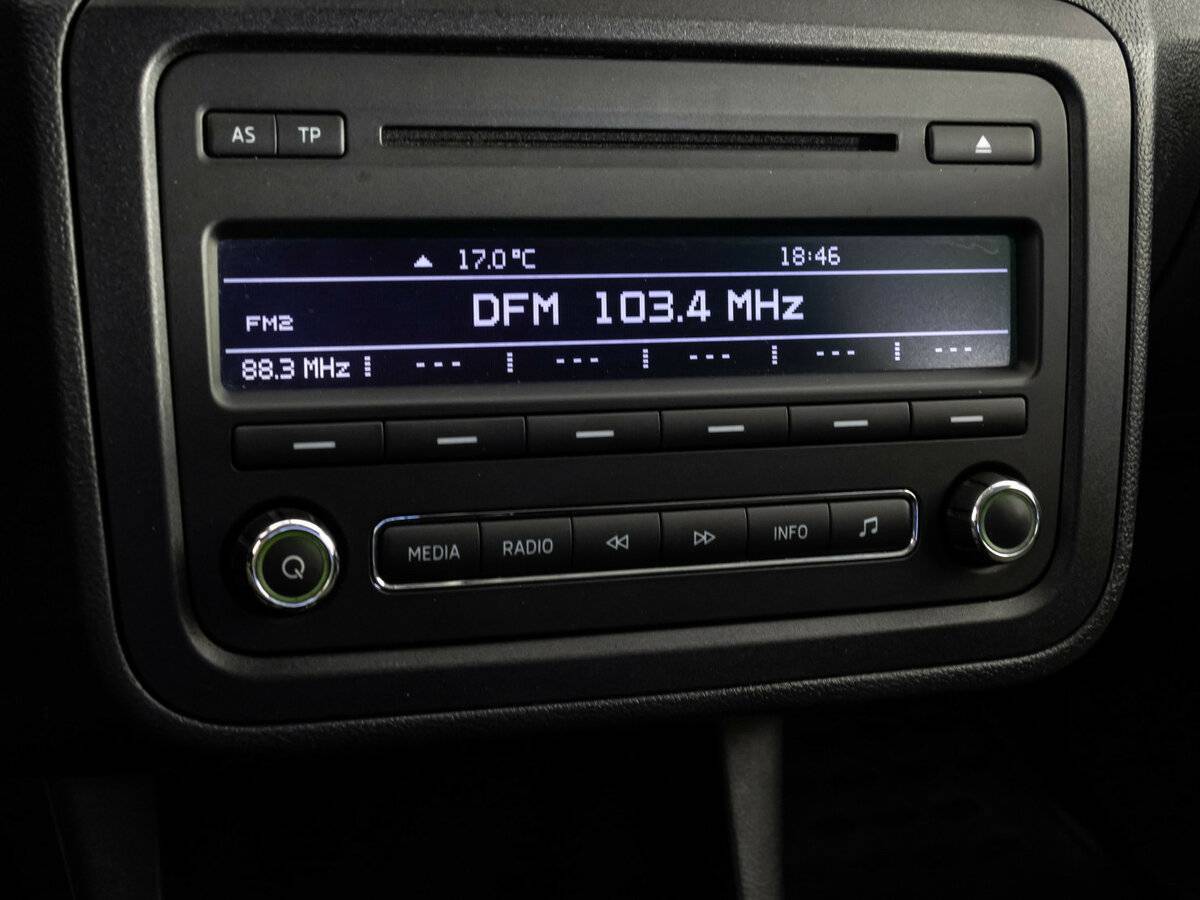 Skoda Fabia с пробегом — 2013 год. Фото: #16