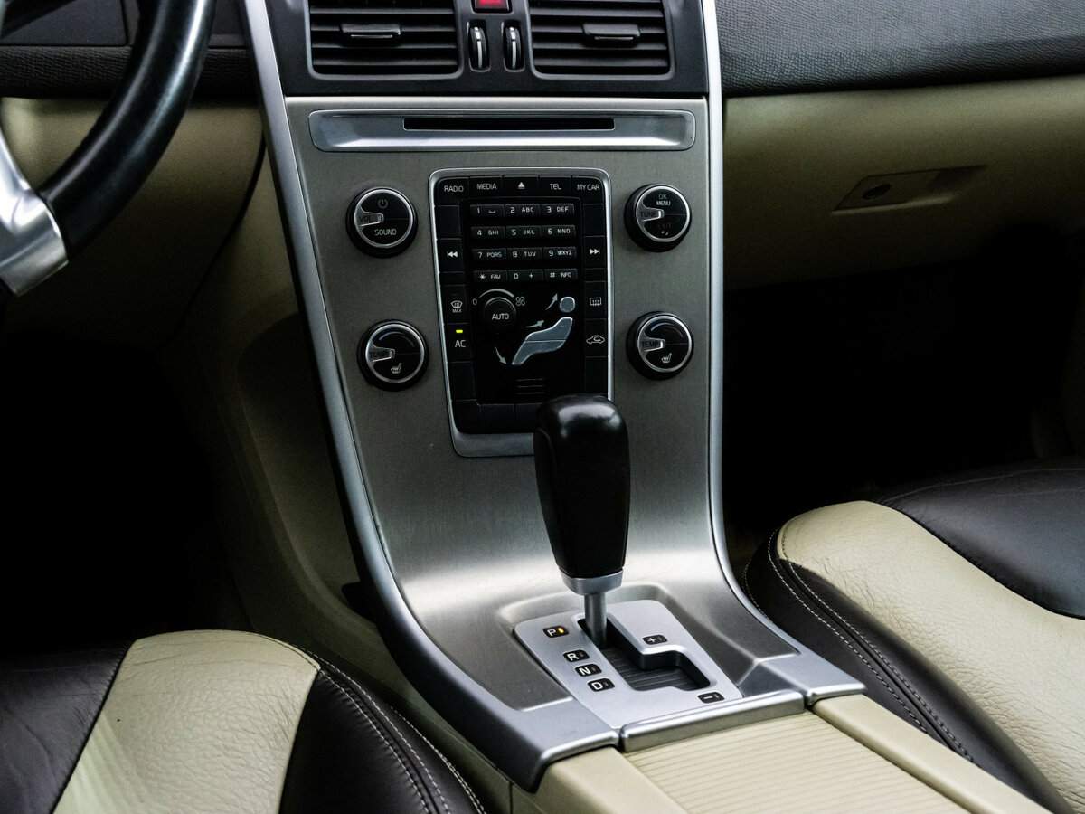 Volvo XC60 с пробегом — 2011 год. Фото: #10