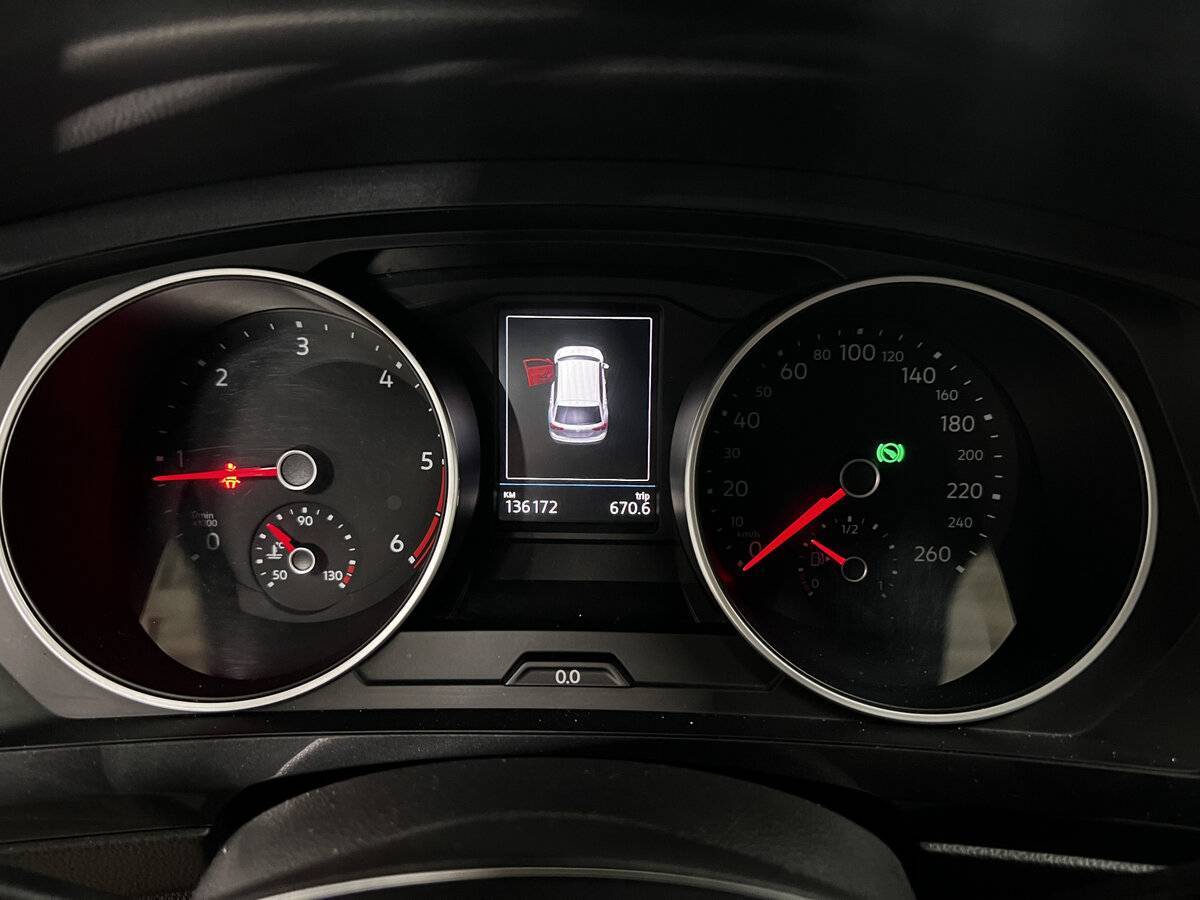 Volkswagen Tiguan с пробегом — 2017 год. Фото: #12