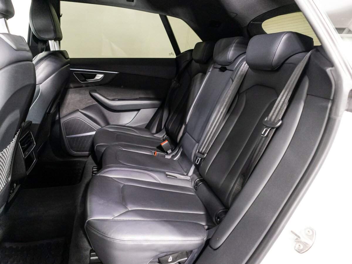 Audi Q8 с пробегом — 2018 год. Фото: #9