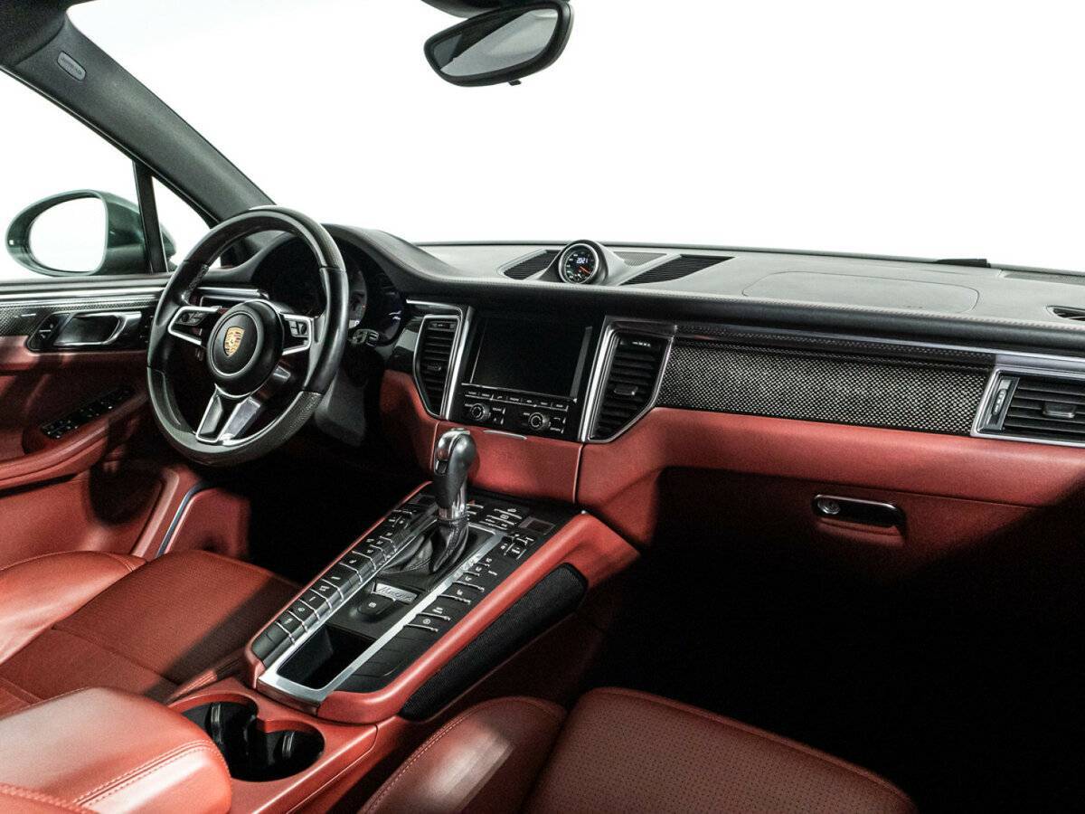 Porsche Macan с пробегом — 2015 год. Фото: #8