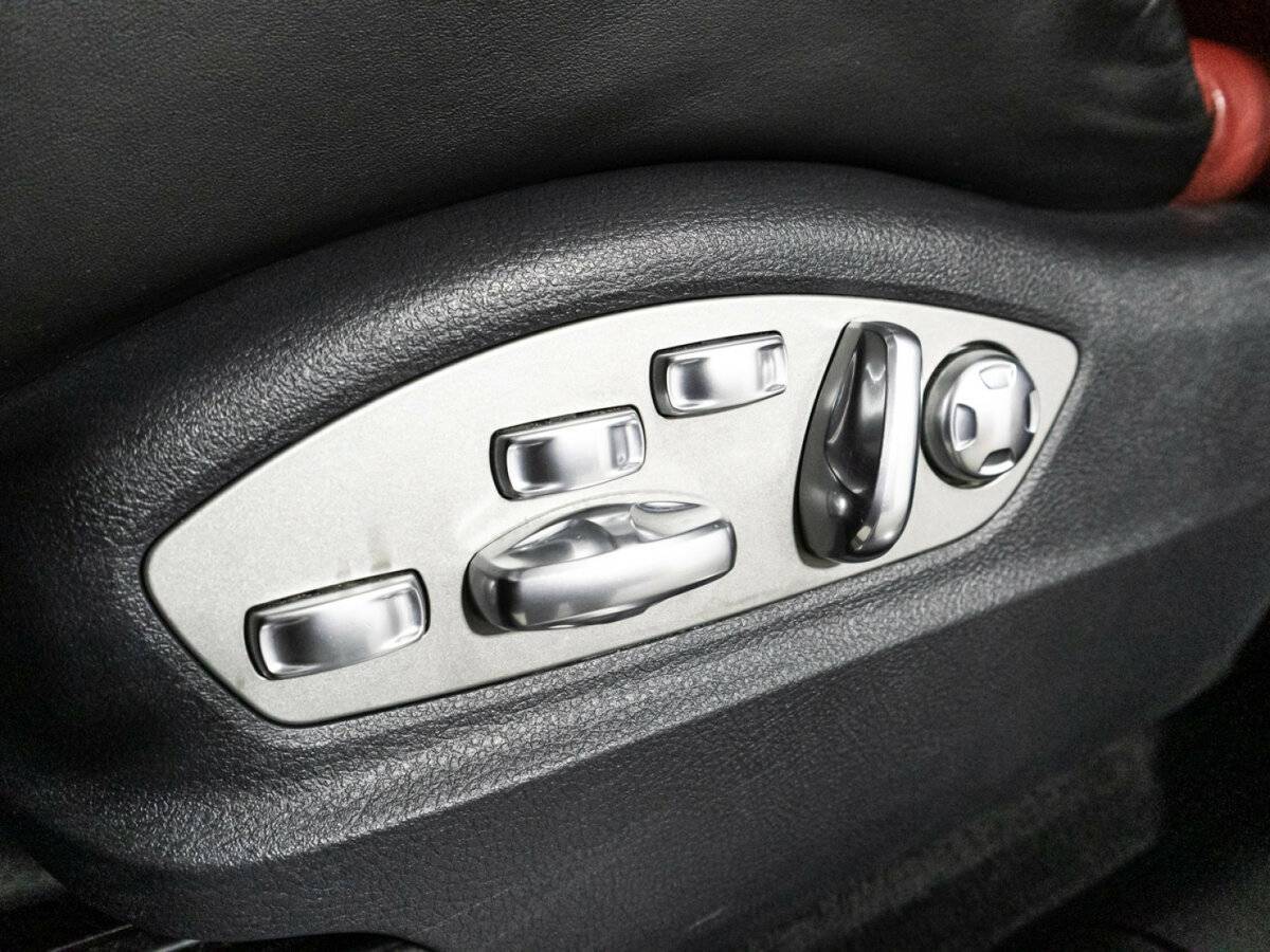 Porsche Macan с пробегом — 2015 год. Фото: #17