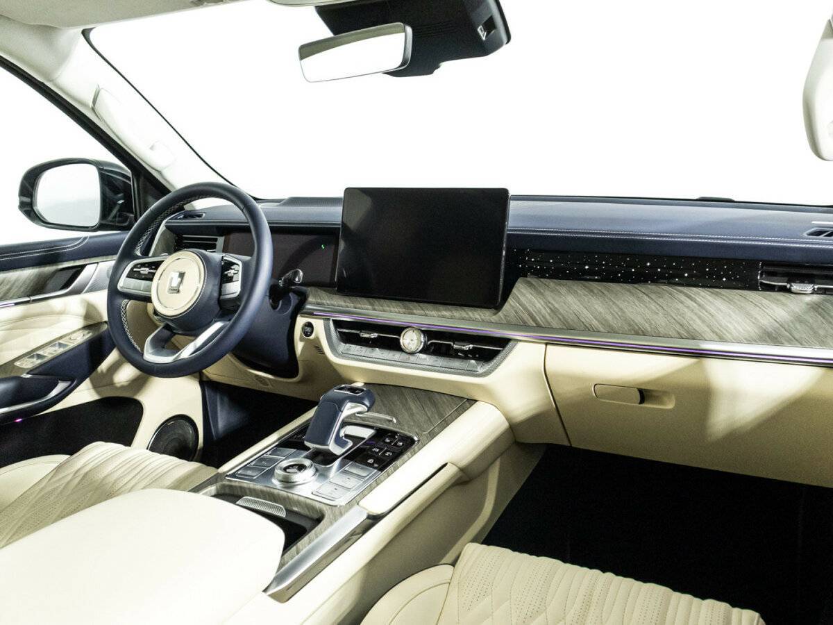 Tank 500 с пробегом — 2023 год. Фото: #8