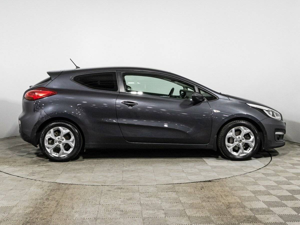 Kia Ceed с пробегом — 2015 год. Фото: #3