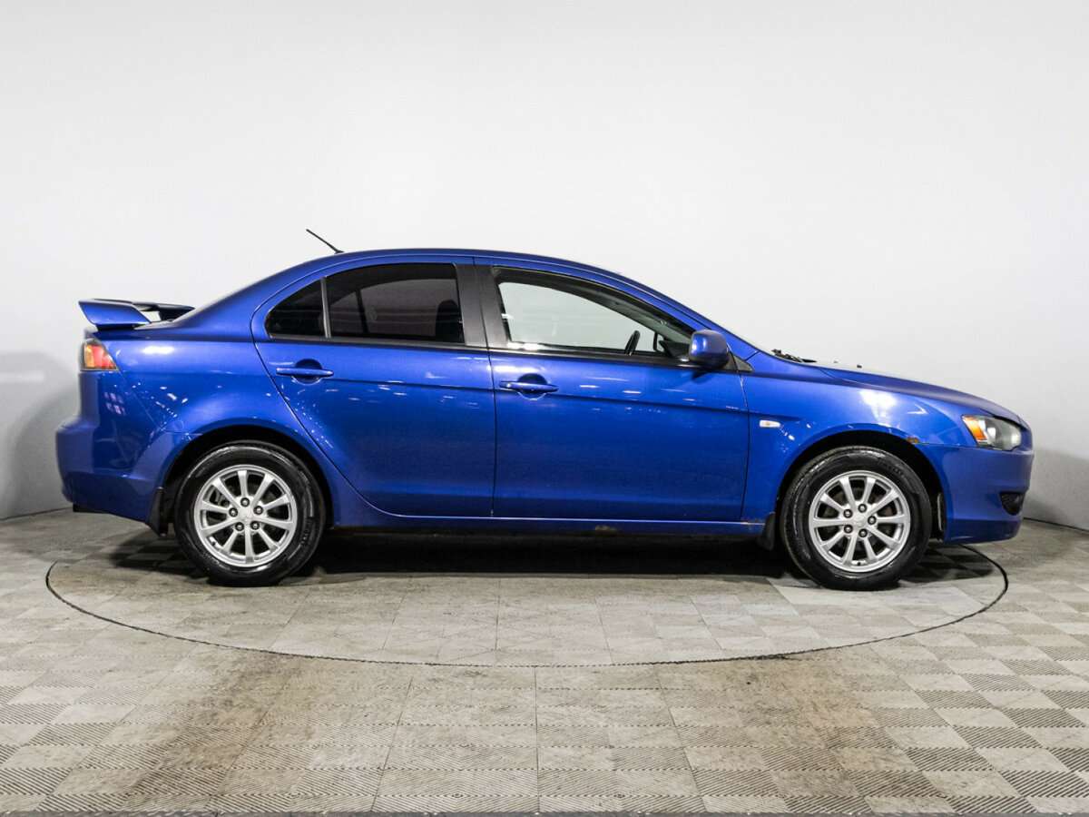 Mitsubishi Lancer с пробегом — 2010 год. Фото: #3