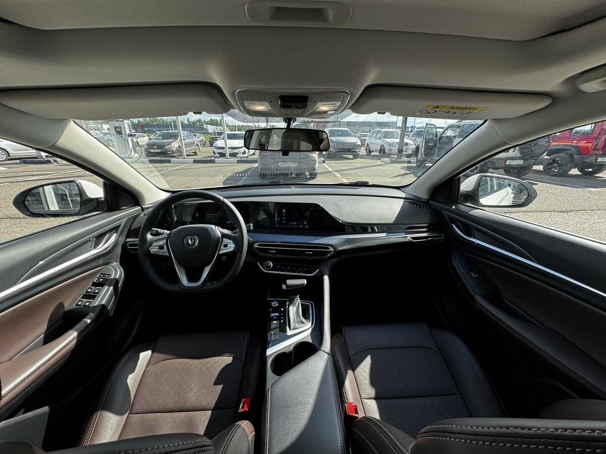 Changan Eado Plus с пробегом — 2023 год. Фото: #15