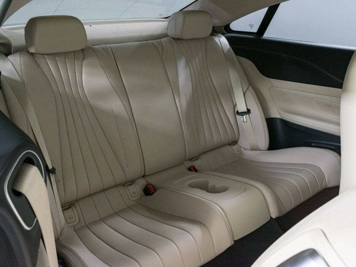 Mercedes-Benz E-Класс с пробегом — 2021 год. Фото: #9