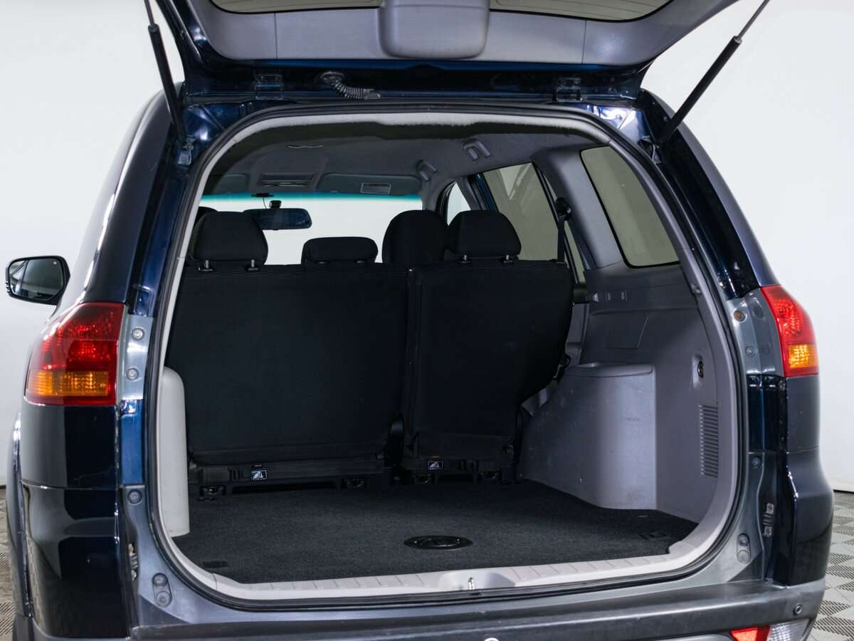 Mitsubishi Pajero Sport с пробегом — 2012 год. Фото: #8