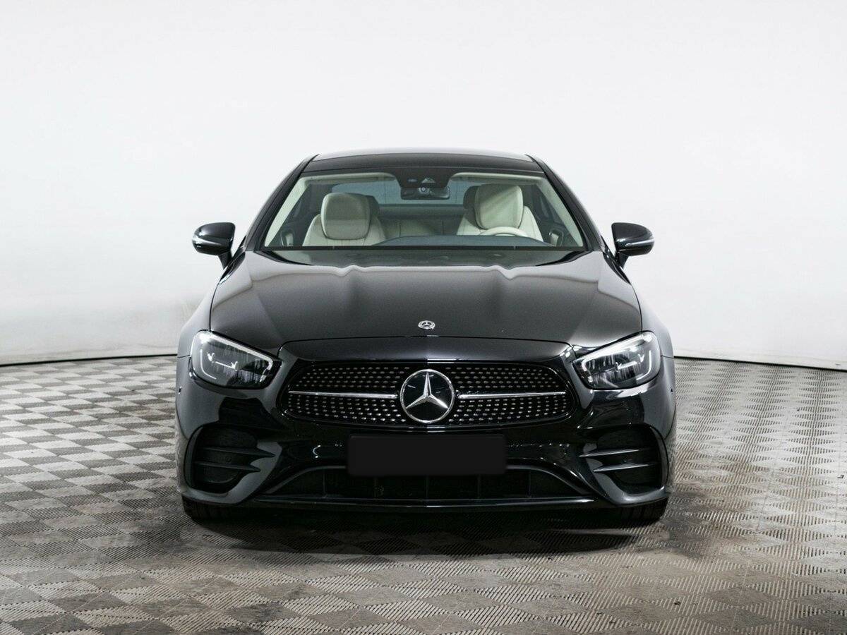 Mercedes-Benz E-Класс с пробегом — 2021 год. Фото: #1