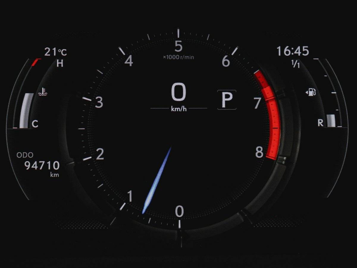 Lexus ES с пробегом — 2019 год. Фото: #7