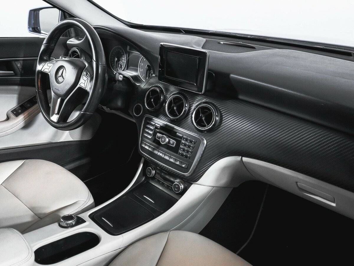 Mercedes-Benz GLA с пробегом — 2015 год. Фото: #5