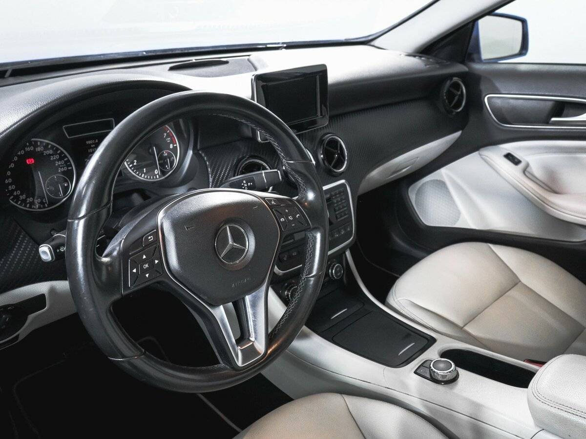 Mercedes-Benz GLA с пробегом — 2015 год. Фото: #10