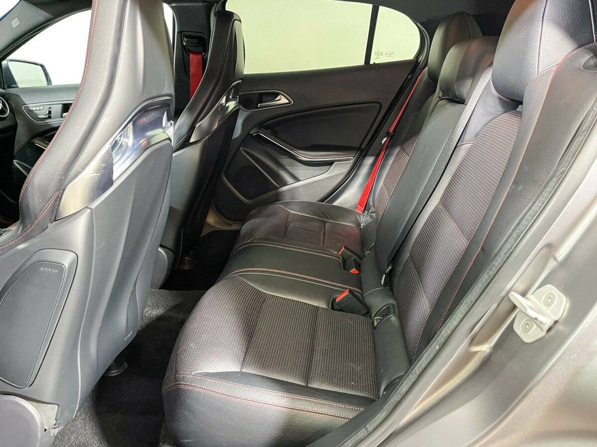 Mercedes-Benz GLA AMG с пробегом — 2014 год. Фото: #8