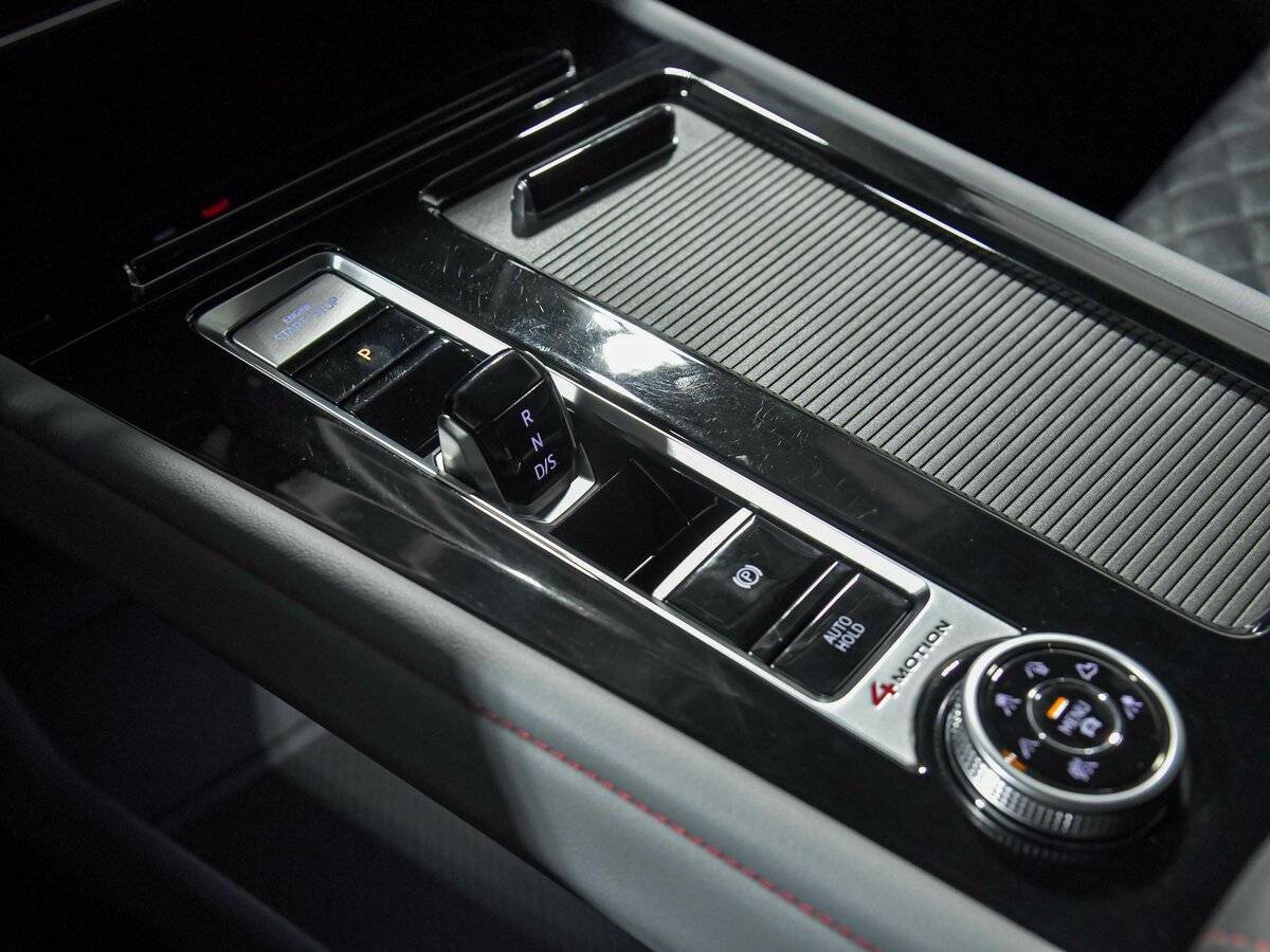 Volkswagen Teramont с пробегом — 2023 год. Фото: #10