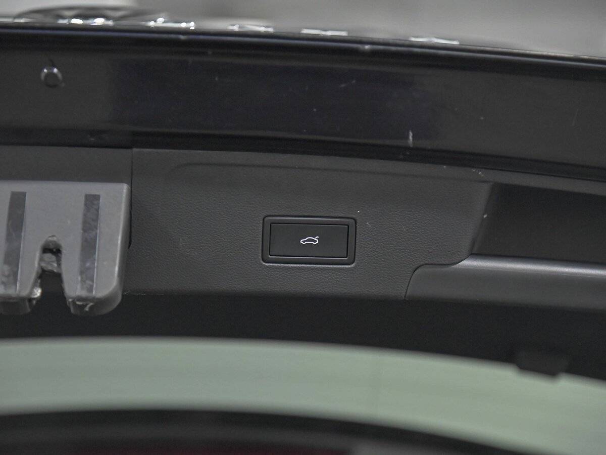 Volkswagen Teramont с пробегом — 2023 год. Фото: #19